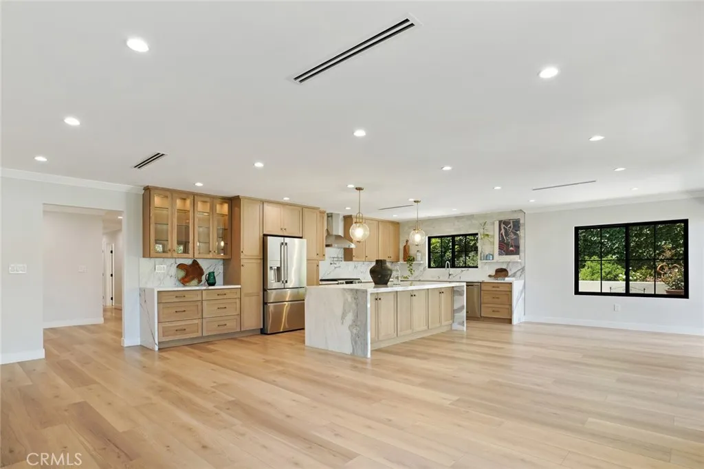 property viewer photo 8