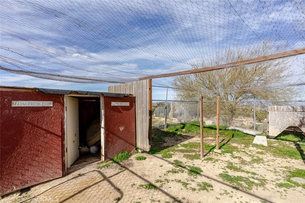 main property photo 34