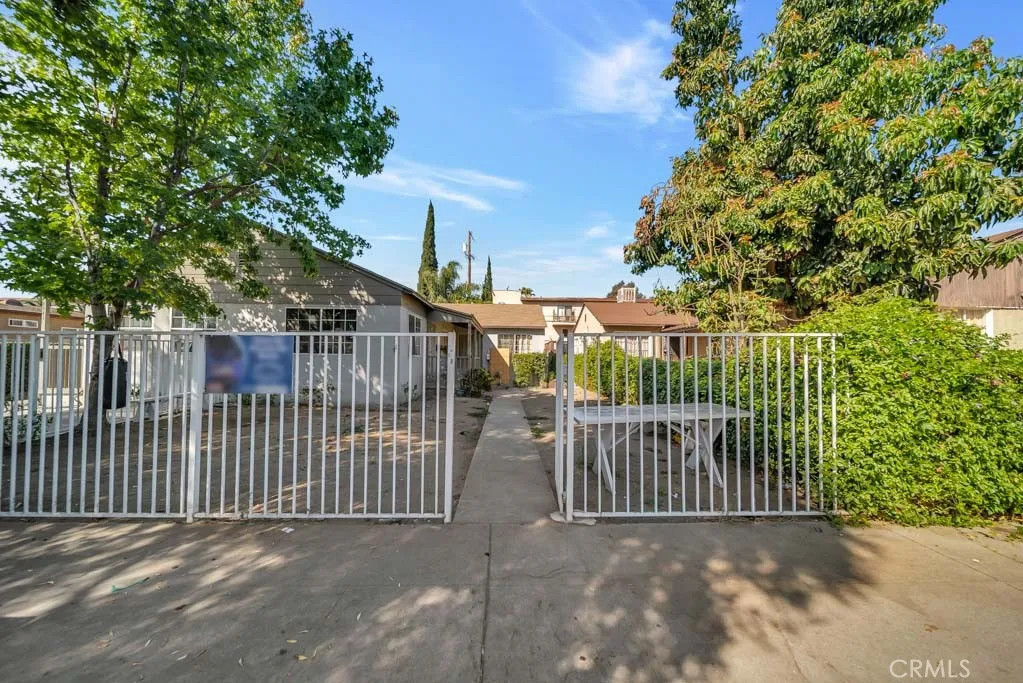 main property photo 7