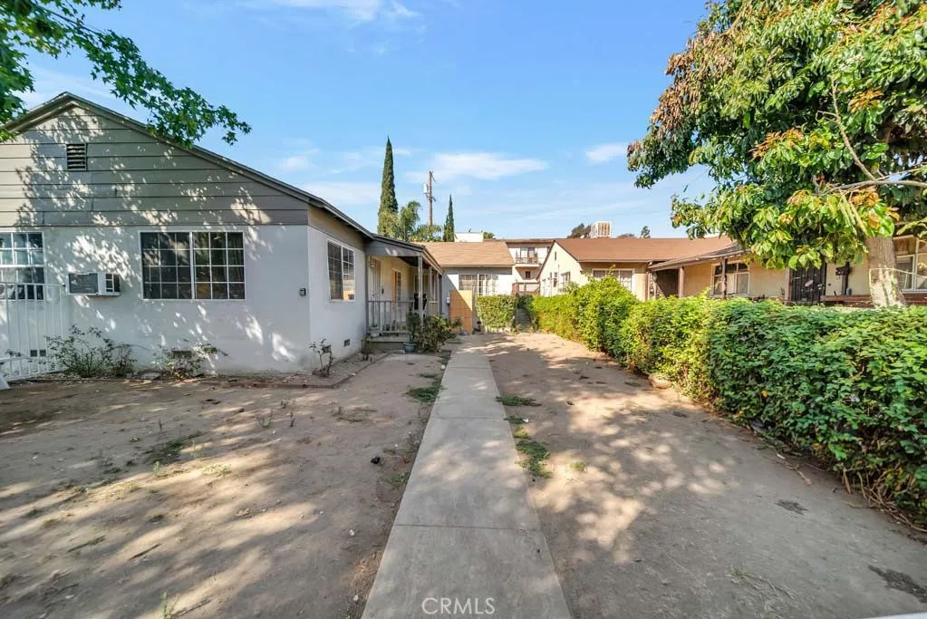main property photo 8