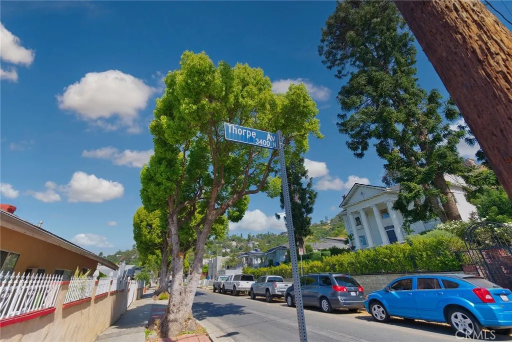 main property photo 13