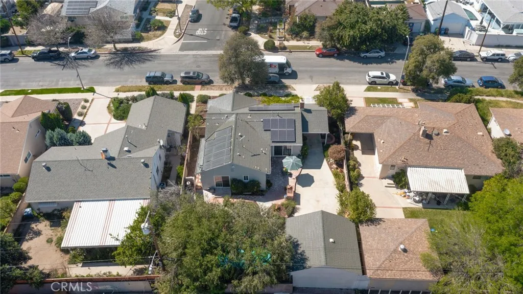main property photo 35