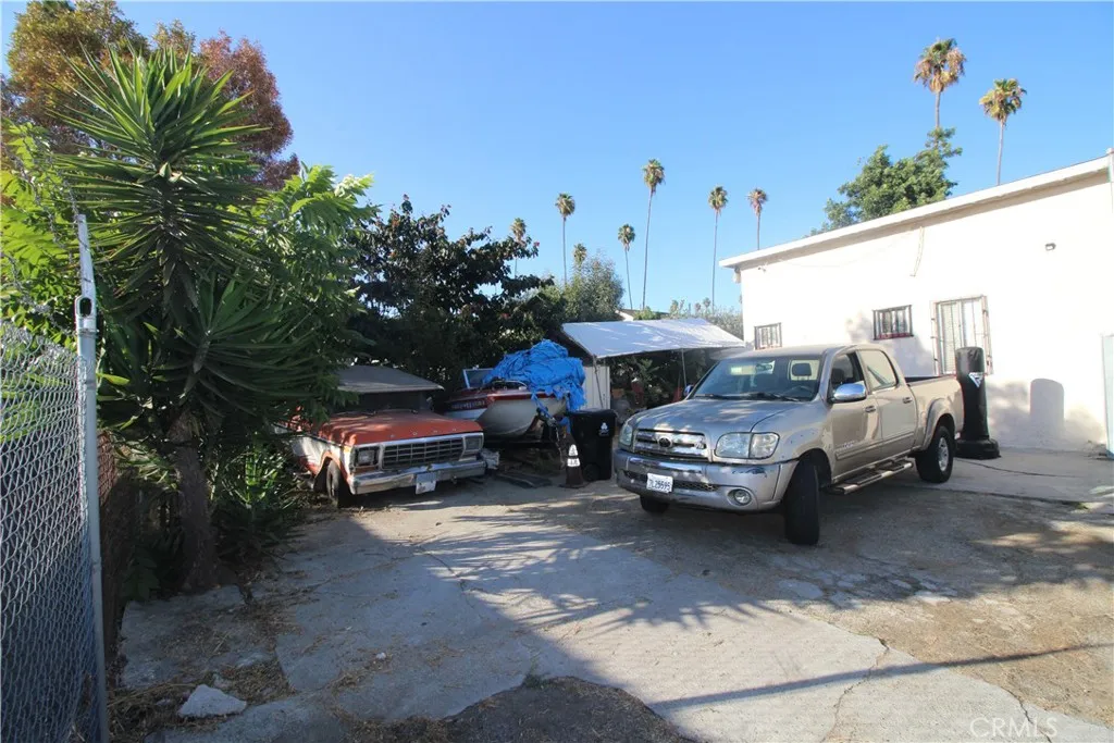 main property photo 8