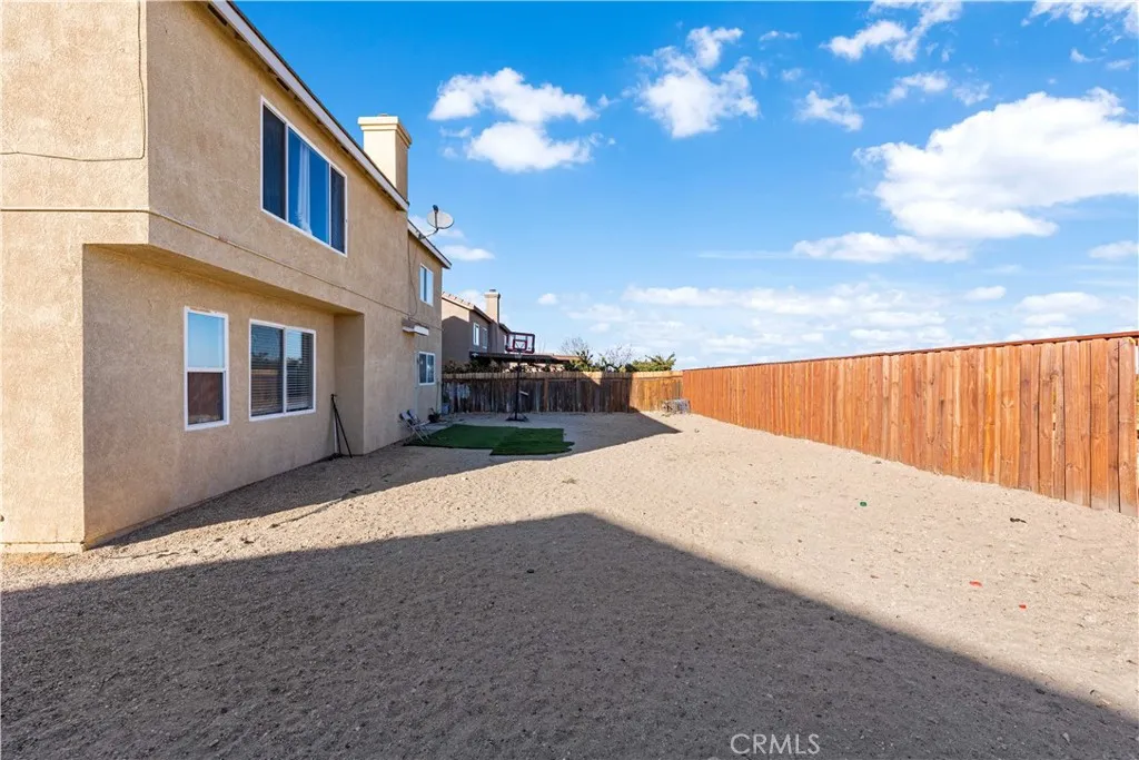 main property photo 11