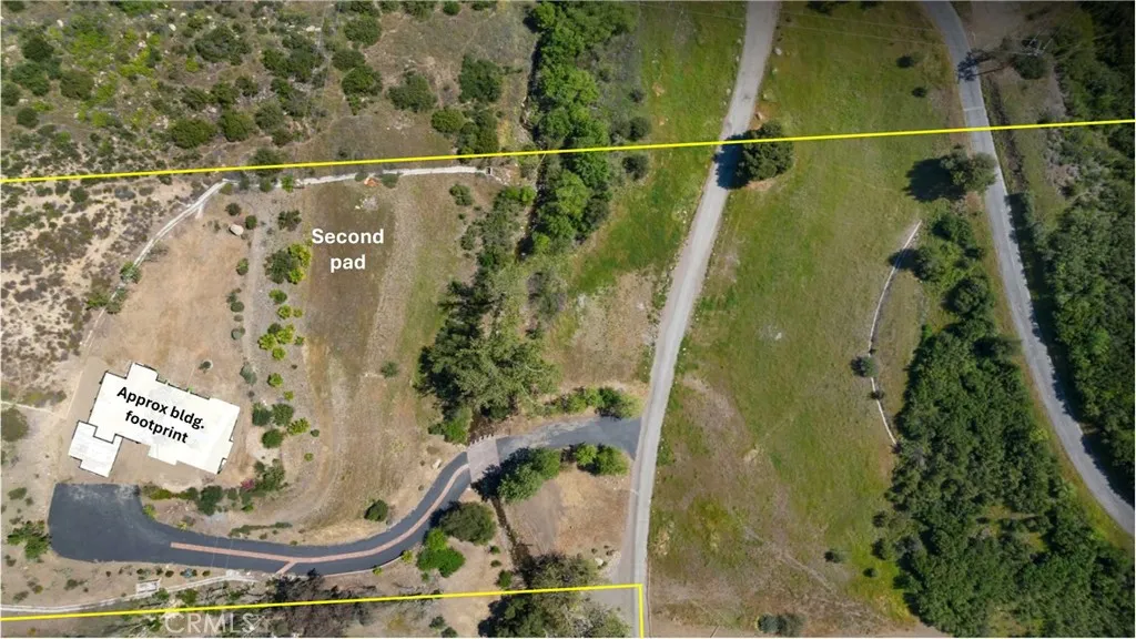 main property photo 11
