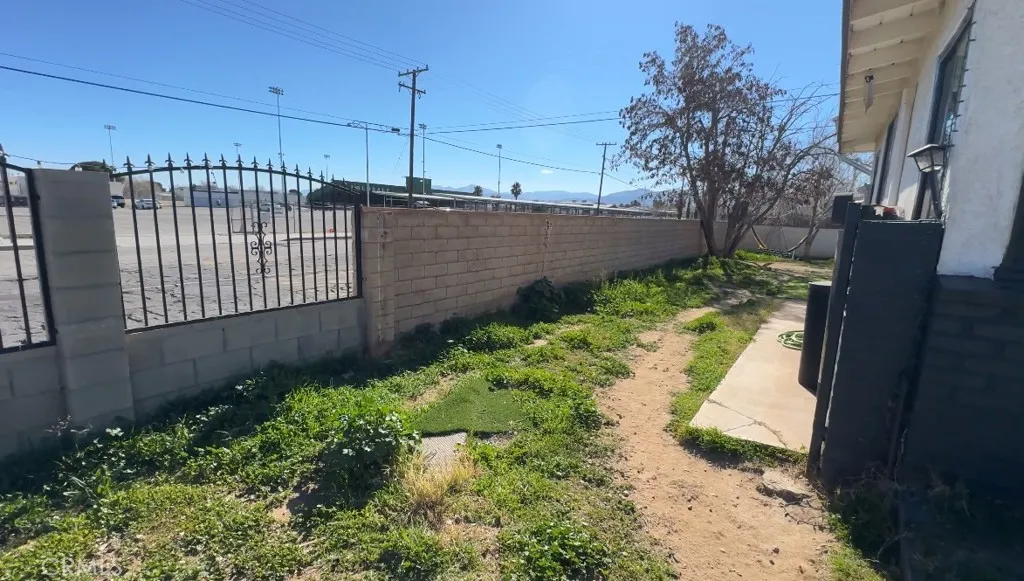 main property photo 4