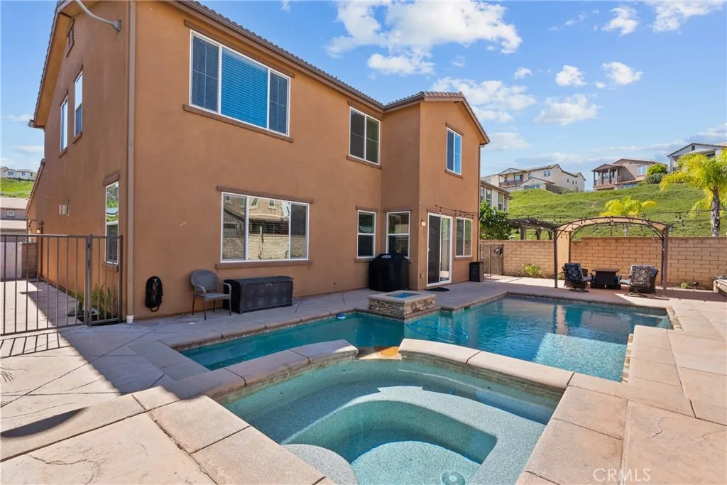 main property photo 37
