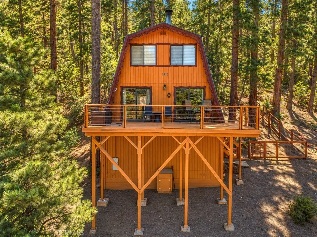 main property photo 16
