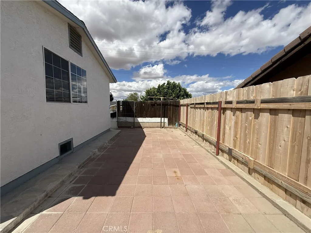 main property photo 12