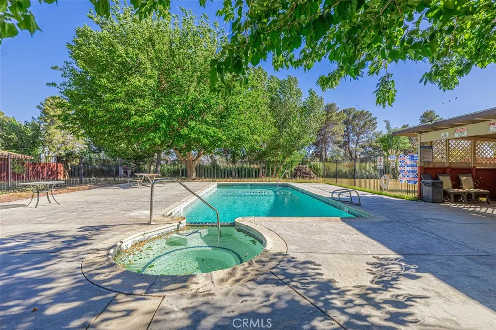 main property photo 25