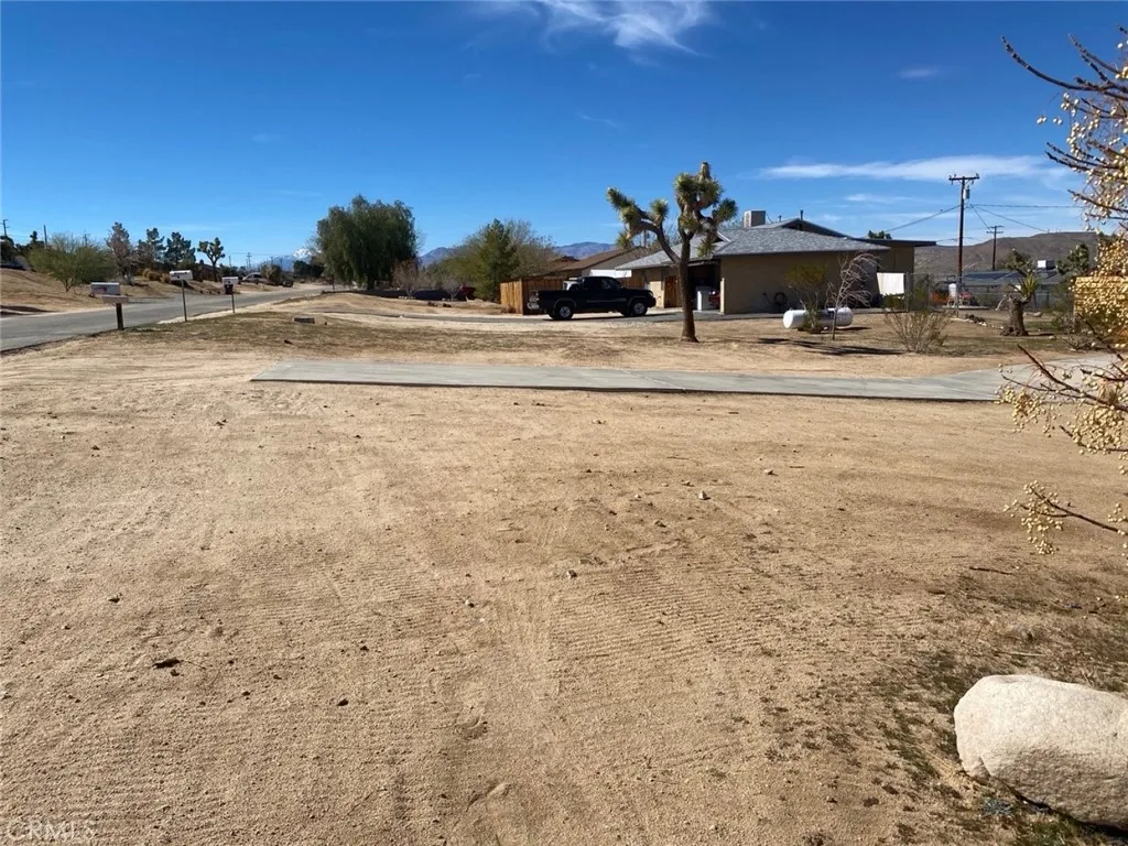 main property photo 5