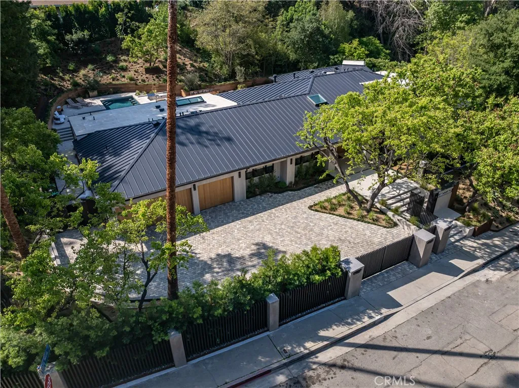 main property photo 62