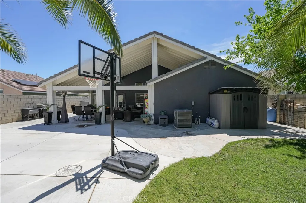 main property photo 40