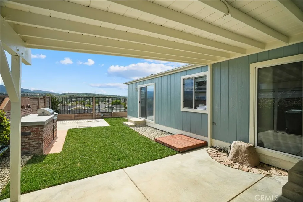 main property photo 30