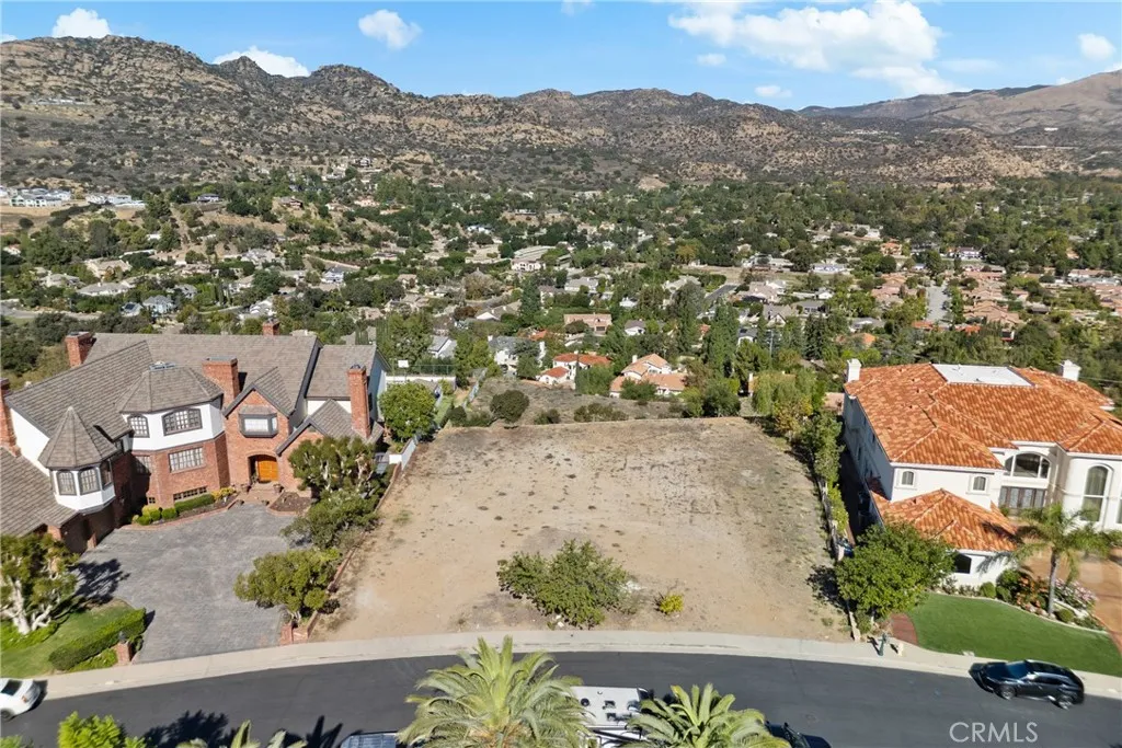 main property photo 10