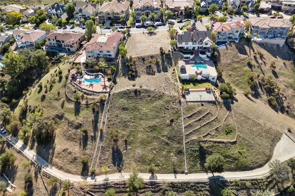 main property photo 14