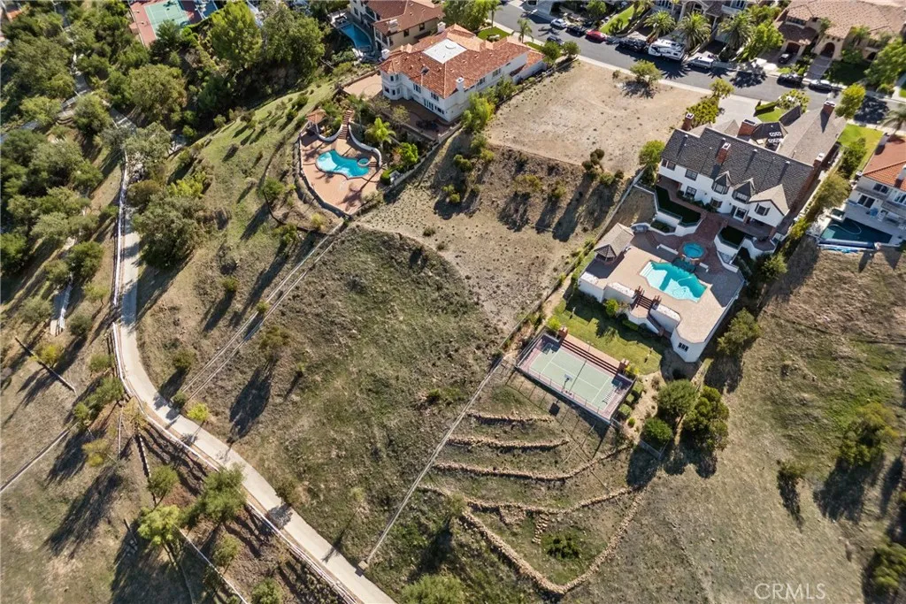 main property photo 15