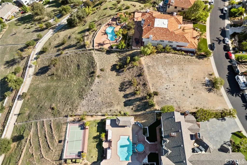 main property photo 16