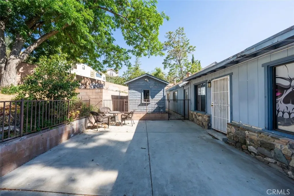 main property photo 10