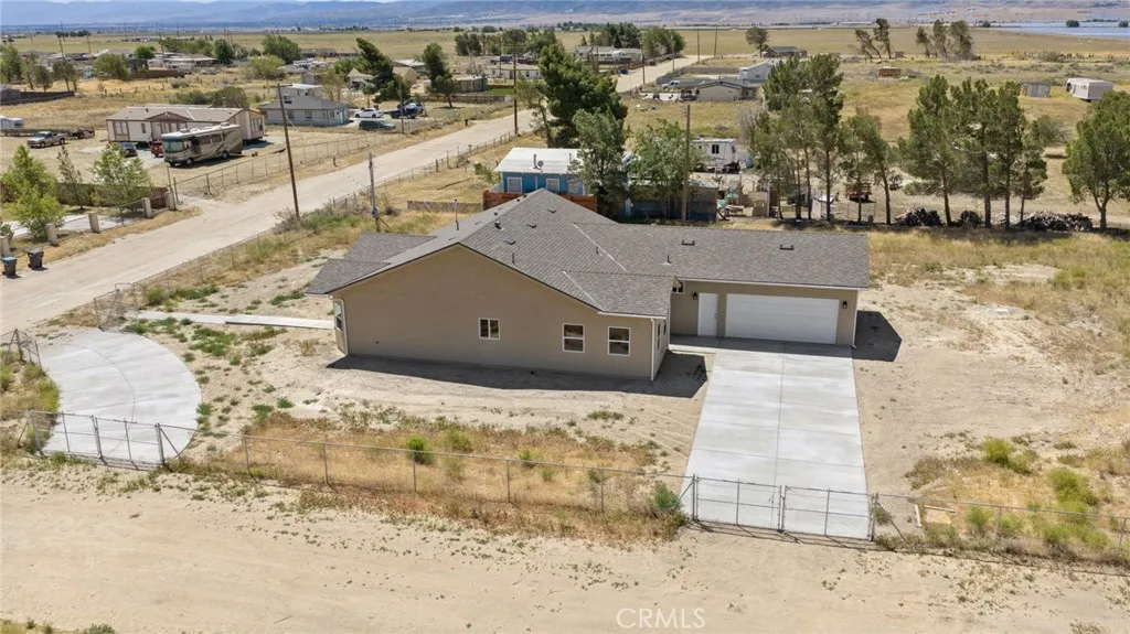 main property photo 50