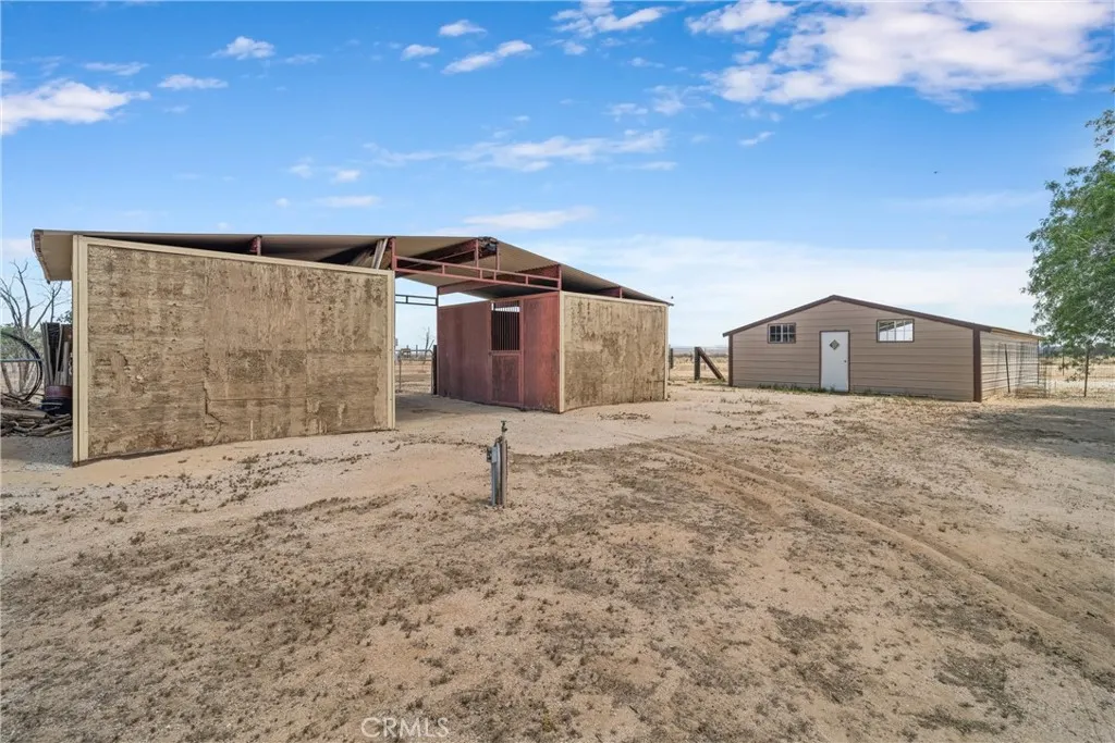 main property photo 10