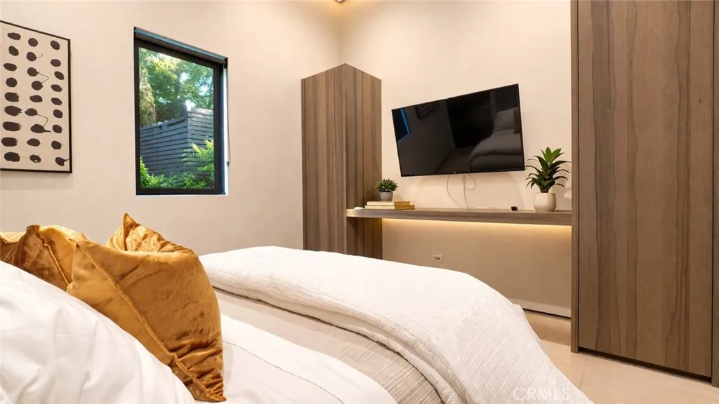 main property photo 71
