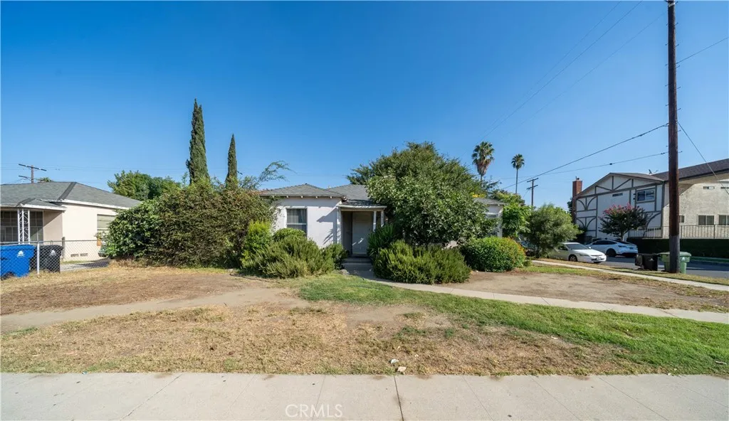 main property photo 12