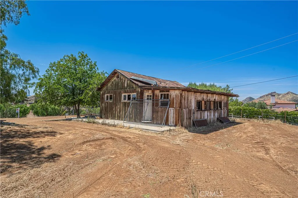 main property photo 26