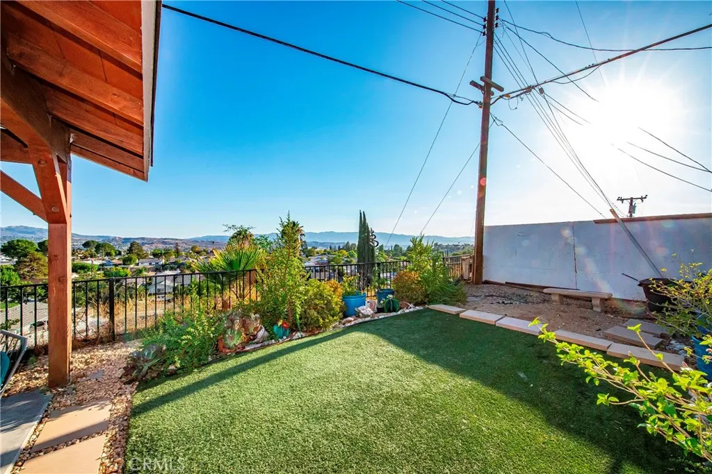 main property photo 12