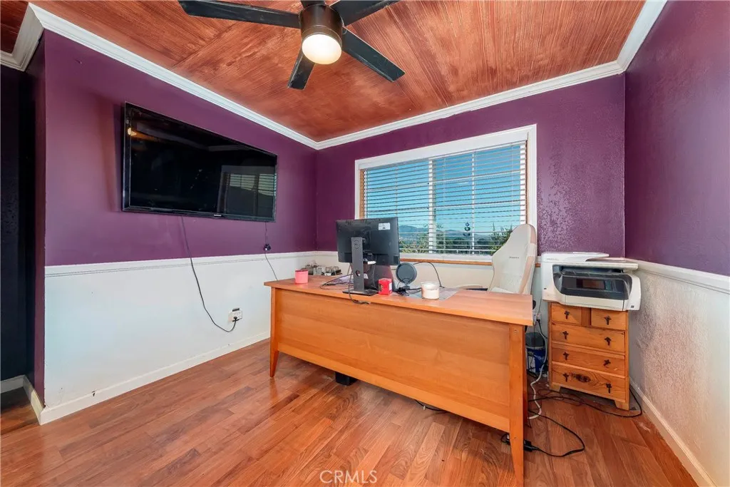 main property photo 17