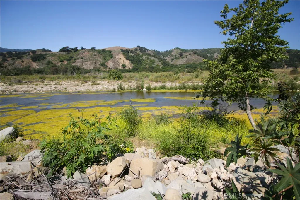 main property photo 17