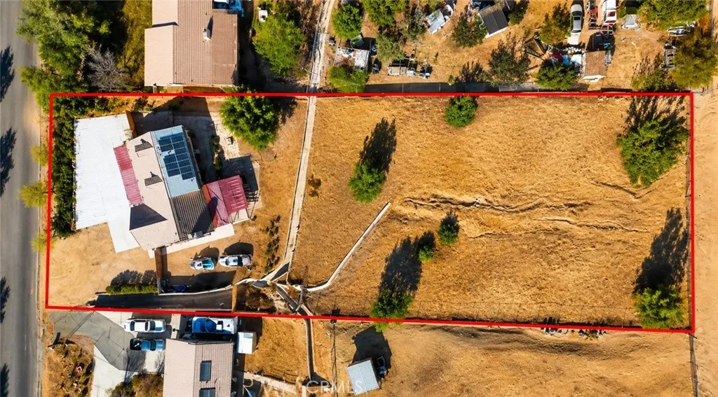 main property photo 25