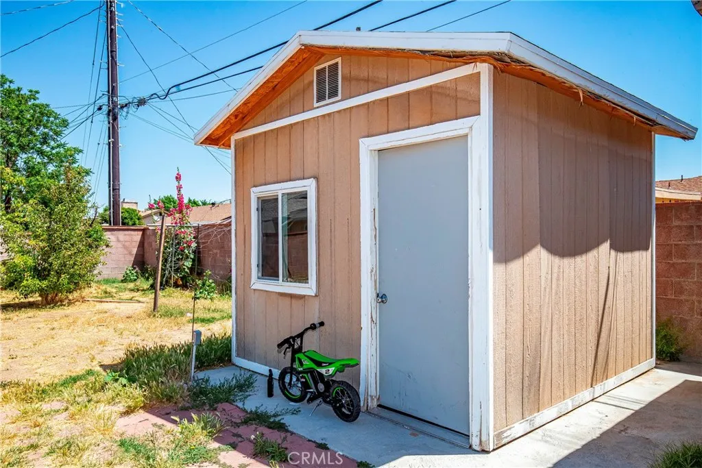 main property photo 22