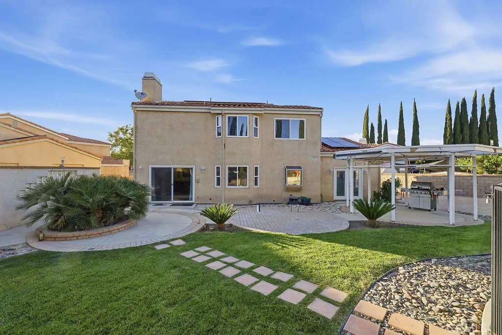 main property photo 30
