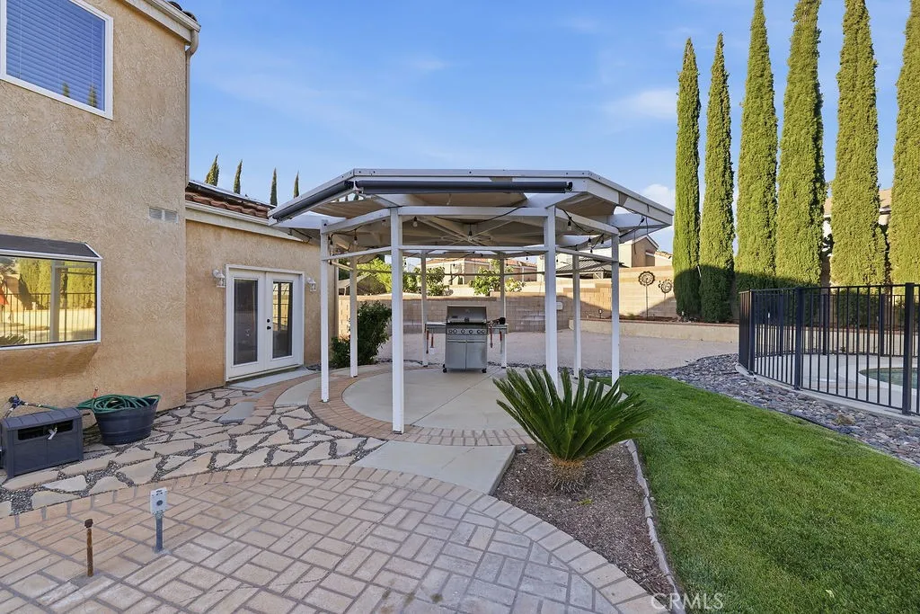 main property photo 9