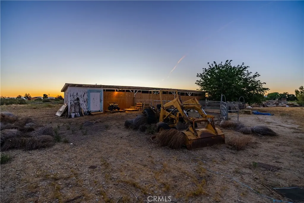 main property photo 40