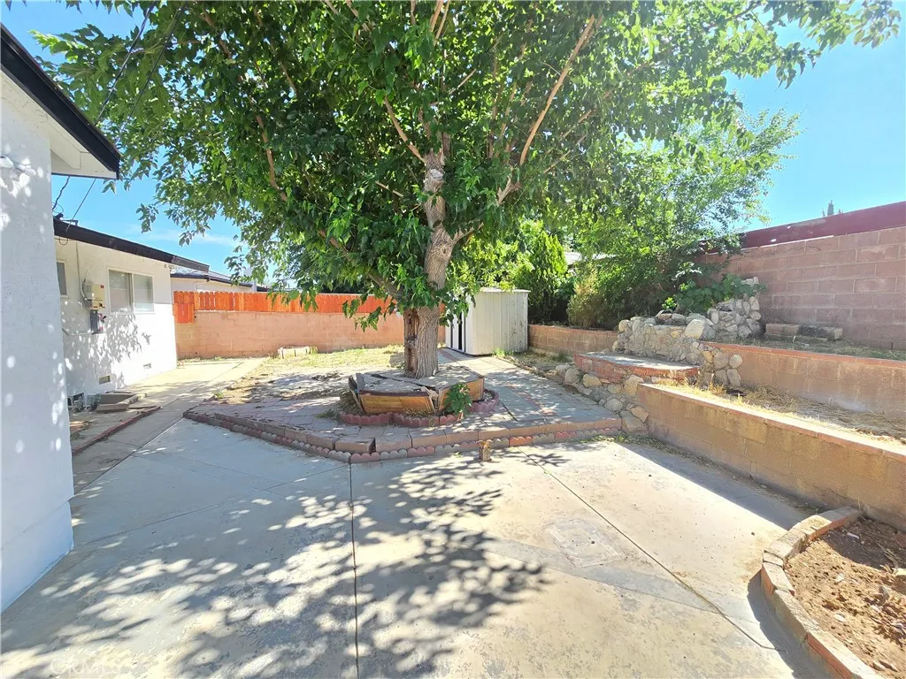 main property photo 16