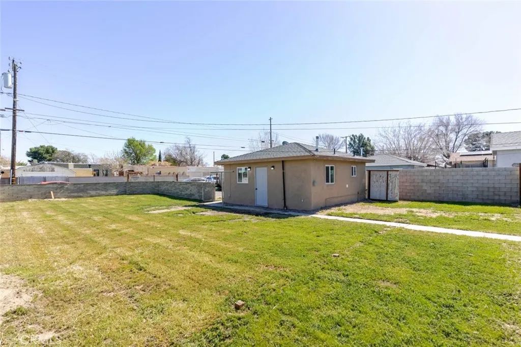 main property photo 30