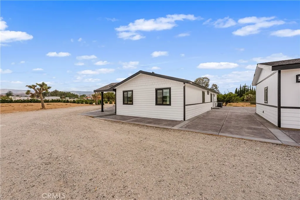 main property photo 50