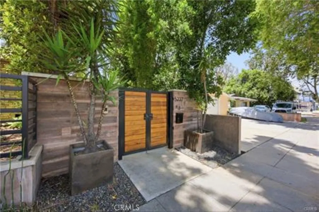 main property photo 74