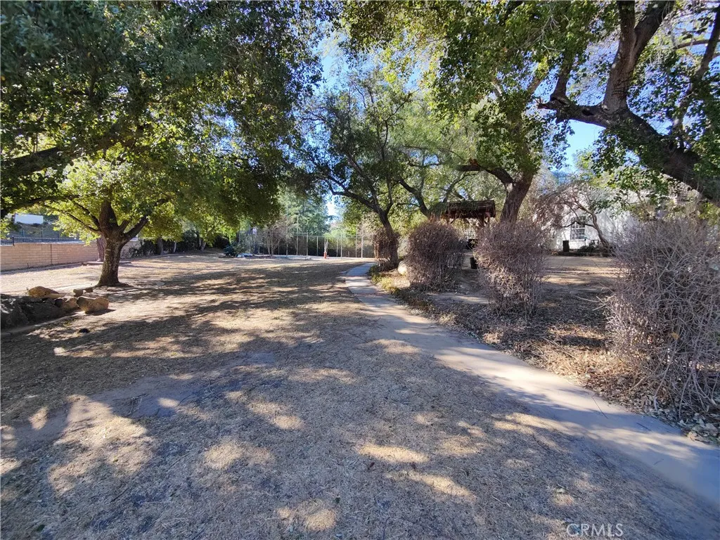 main property photo 18