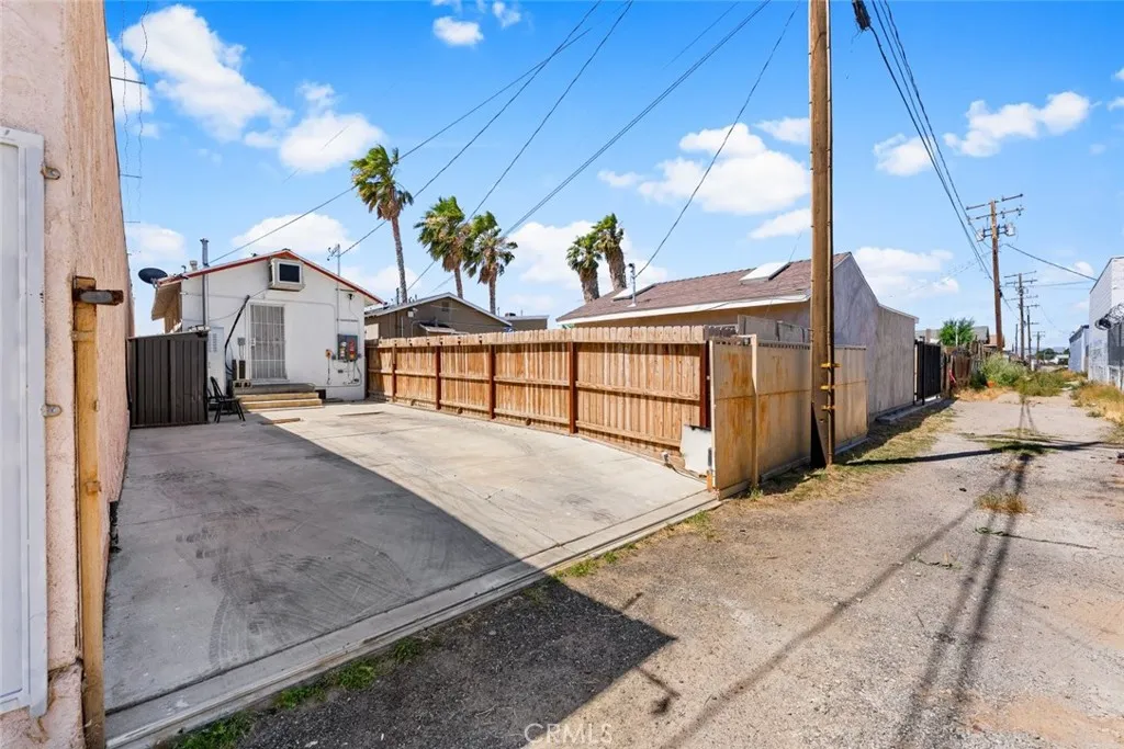 main property photo 29