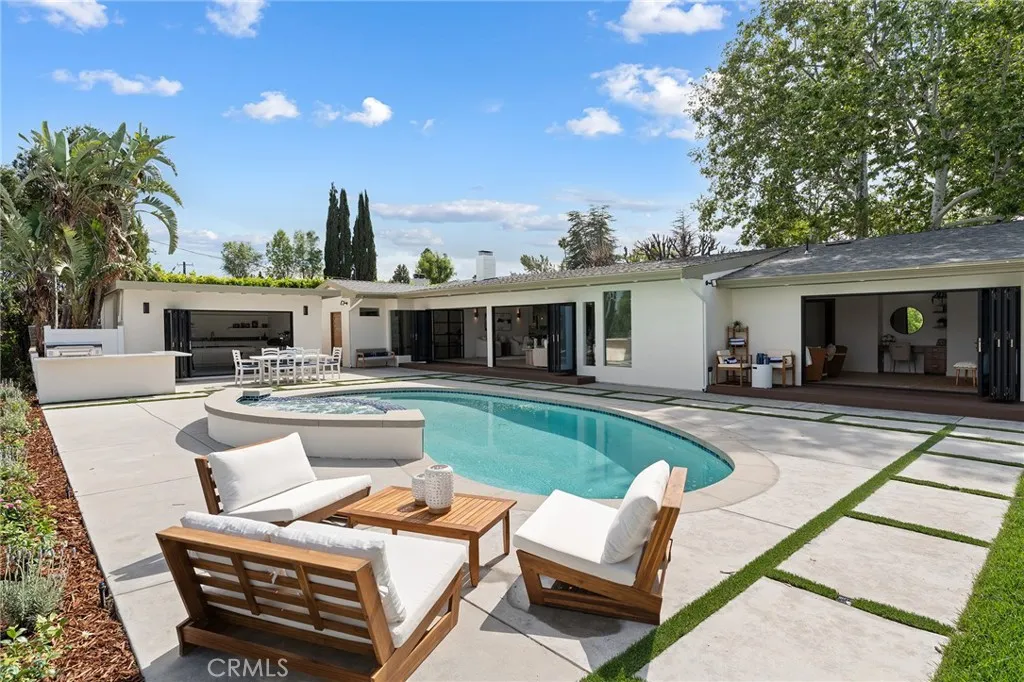 main property photo 54