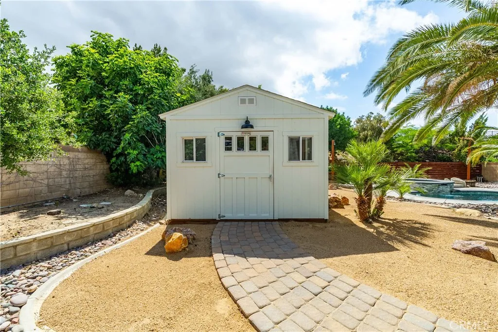 main property photo 45