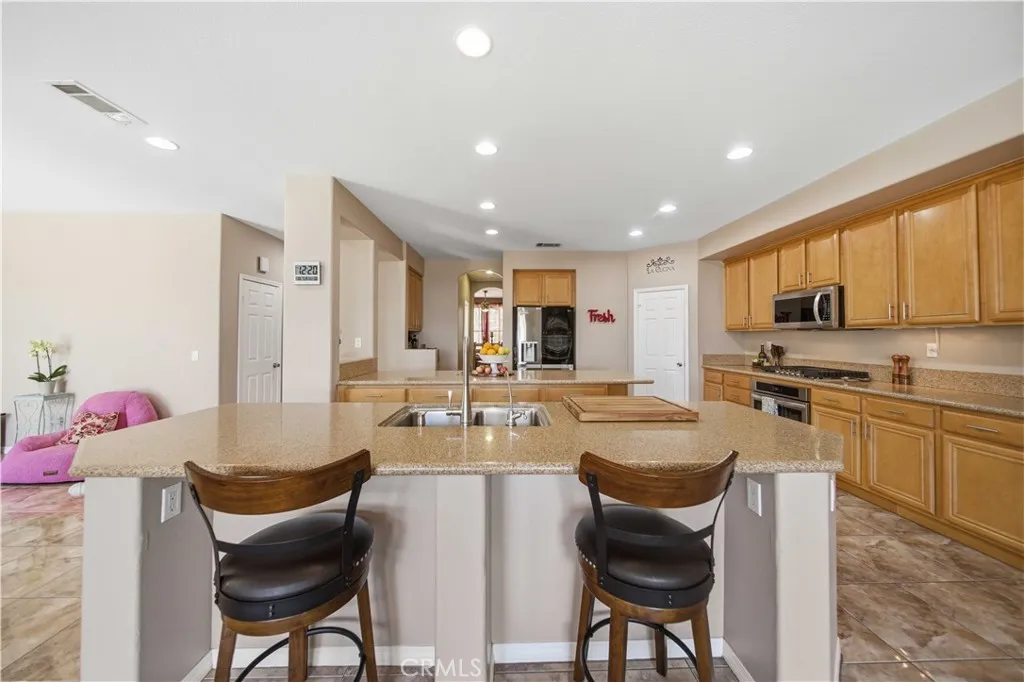 main property photo 26
