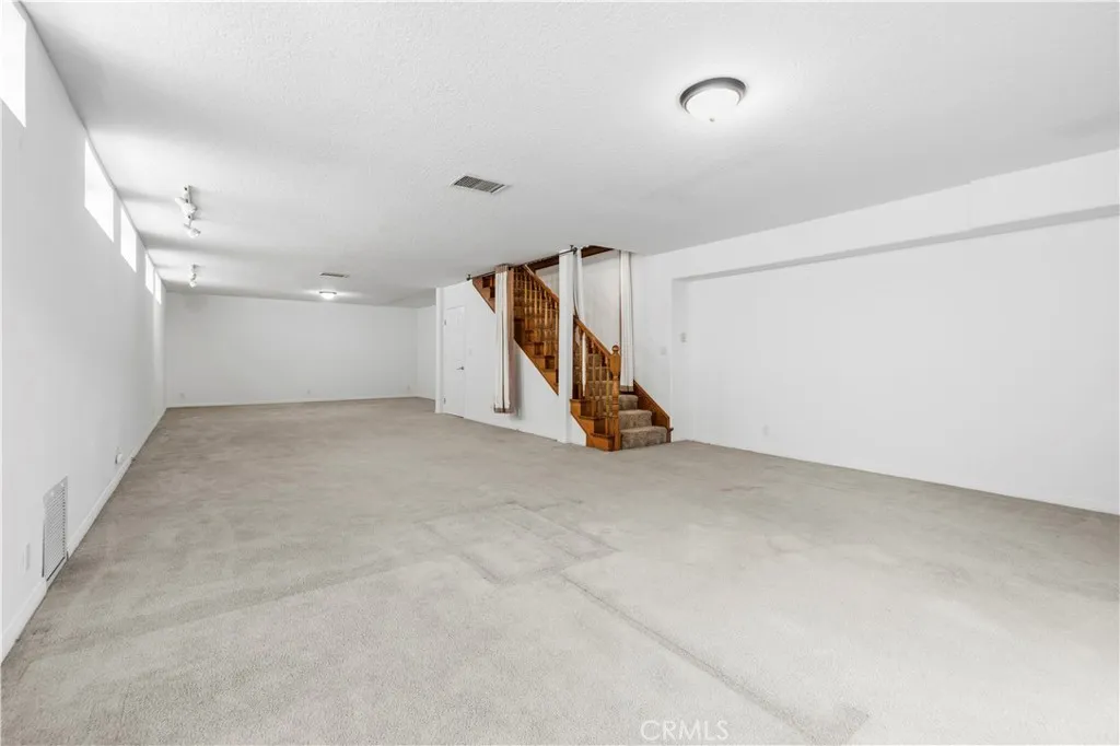 property viewer photo 21