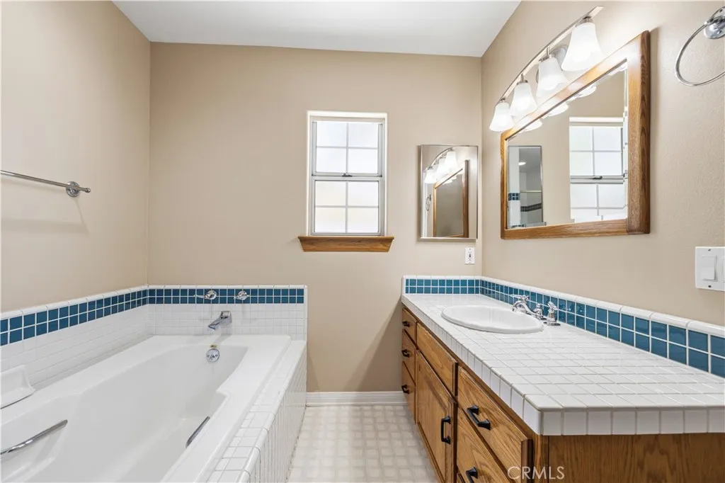 property viewer photo 48