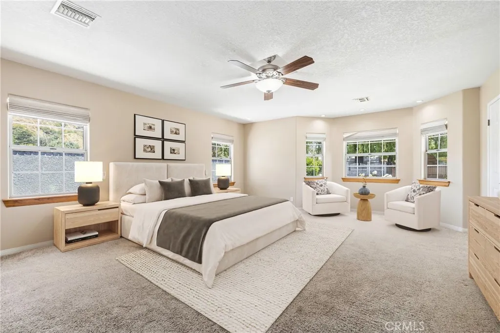 property viewer photo 7
