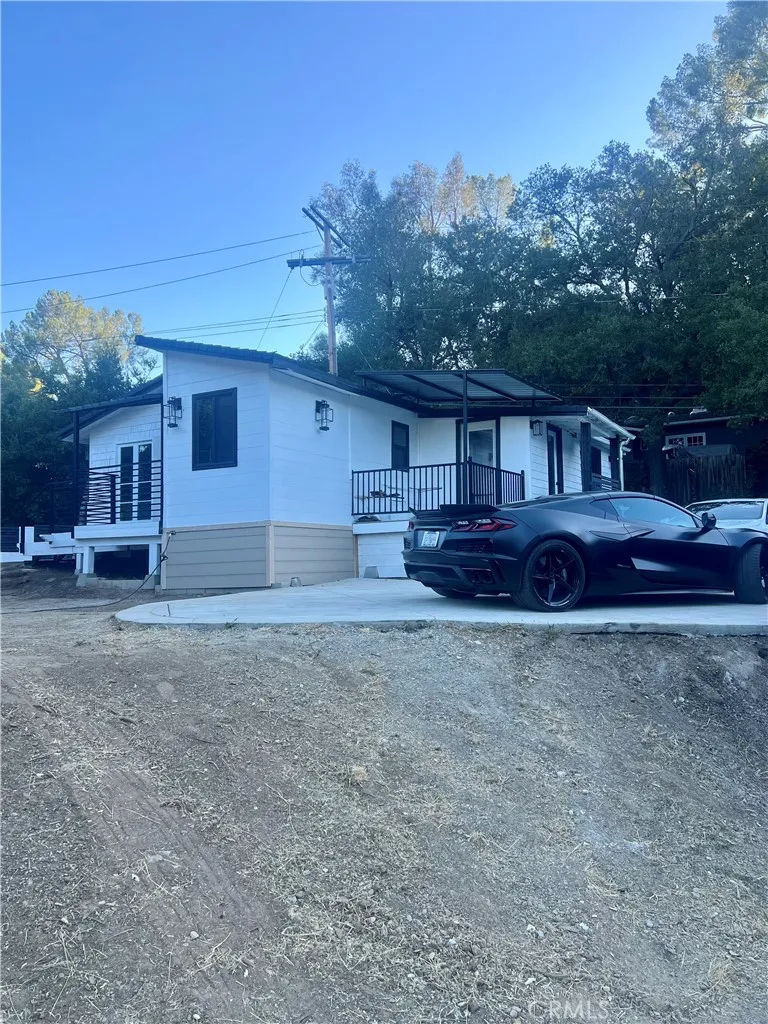 main property photo 32