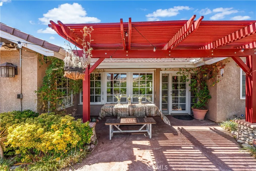 main property photo 8